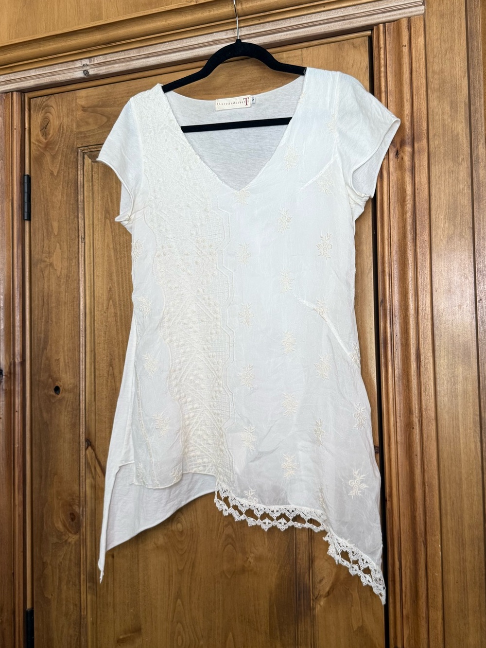 4 Love & Liberty White Embroidered Asymmetrical Tunic Top Boho Cotton Size S